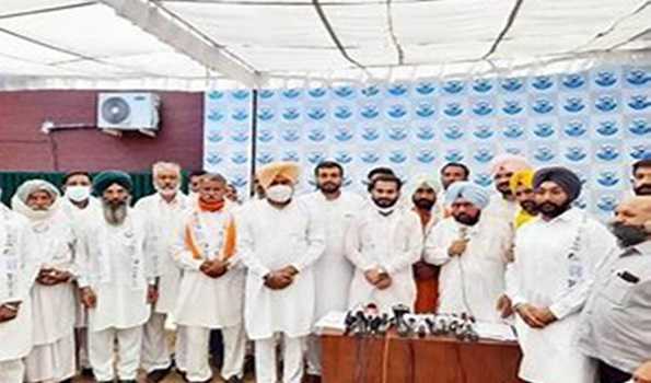 Punjab: Congress, SAD, BSP leaders join AAP