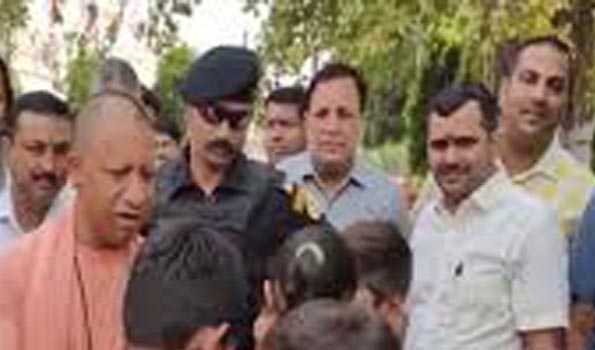 Devotees from other states extend greetings to Yogi at Gorakhnath Temple