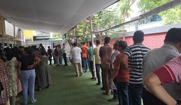 Maha logs 54.33 pc polling in 5th phase