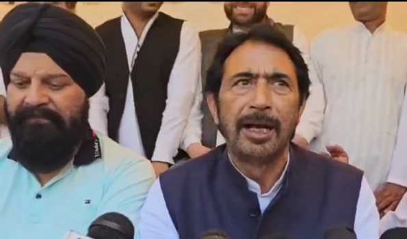 As original implementer of Article 370, Congress best for J&K, says Mir