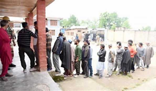 35.61 pc voting in Anantnag-Rajouri LS seat till 1 pm