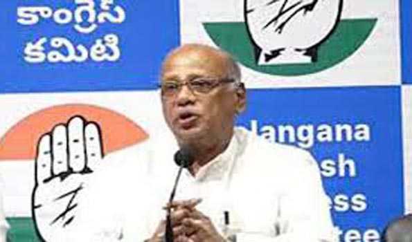 Former DCP reveals sensational facts on phone tapping by KCR and Harish Rao: TPCC