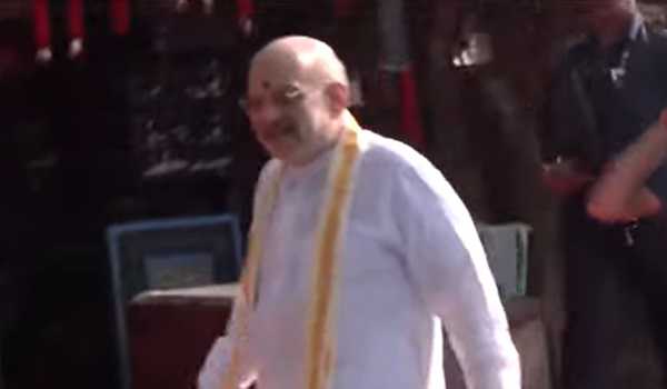 Amit shah offers prayers at temples in Thirumayam fort complex in TN