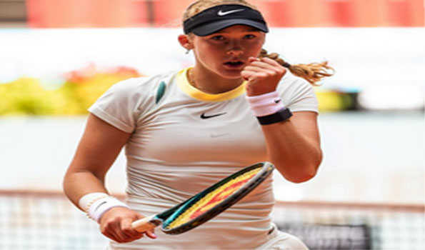 Teen sensation Andreeva stuns former World No. 1 Azarenka at French Open