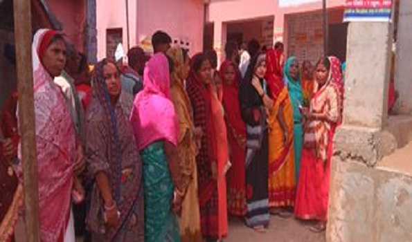 Around 24.25 pc polling in 4 hrs in Bihar