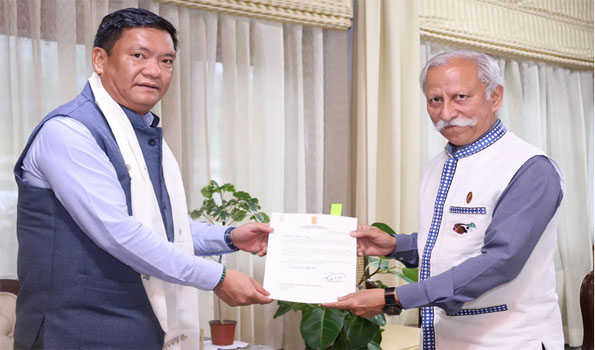 Arunachal CM resigns; Guv advises to continue till new Govt is sworn in