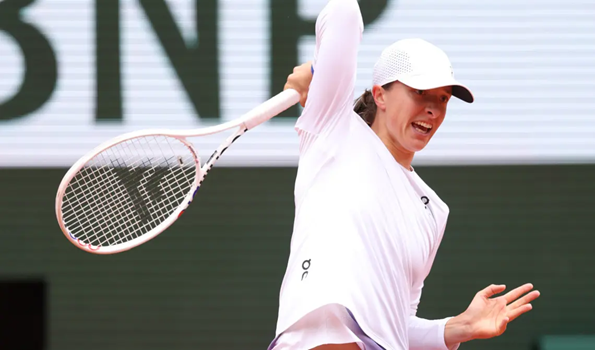 Alcaraz, Swiatek storm into Roland Garros quarterfinals