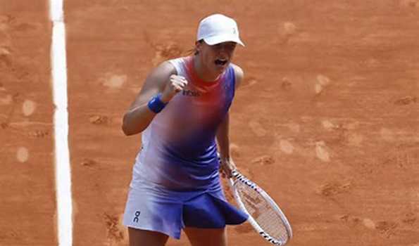 Swiatek claims 3rd consecutive French Open title