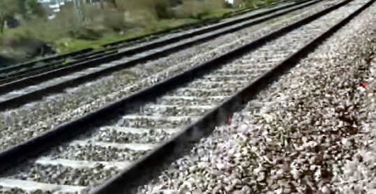 Kolhapur: 2 women, girl child crushed under Koyna Express