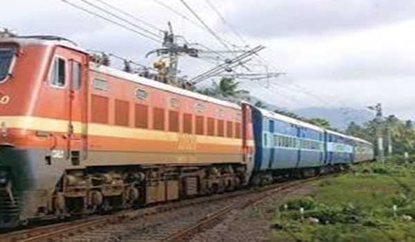 Spl train from Sealdah to bring stranded passengers from accident site