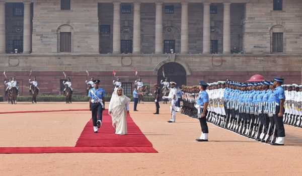 Bangladesh PM Sheikh Hasina accorded ceremonial welcome at Rashtrapati Bhavan