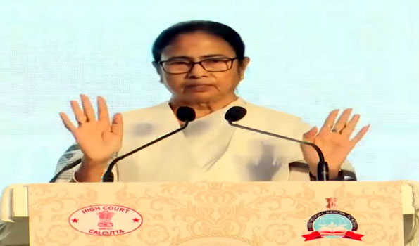 Judiciary should be independent, impartial: Bengal CM