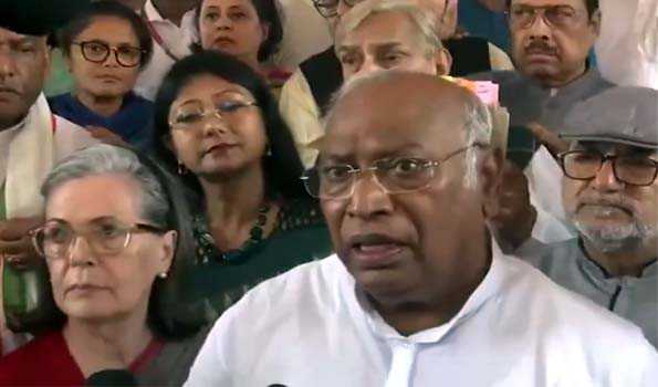 PM Modi only spreading lies and misleading country: Kharge