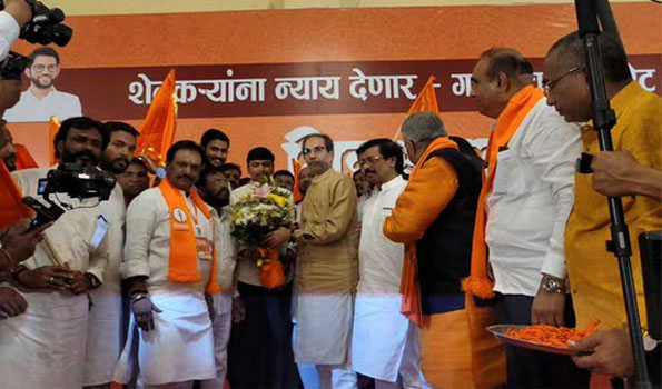 Maharashtra BJP leader Raju Shinde joins SSUBT