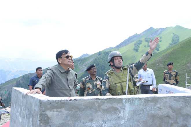 MoS Rai reviews security on LoC