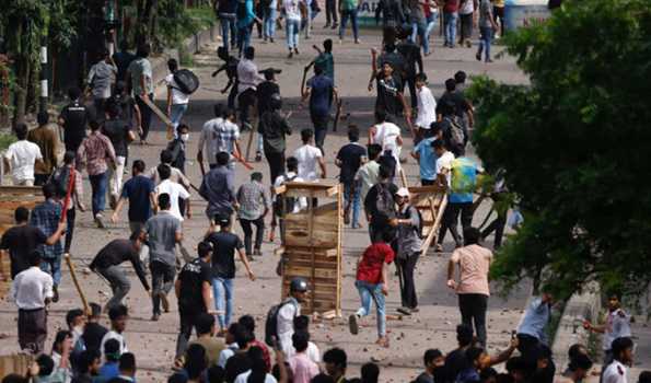 Indian High Commission in Dhaka helps 245 Indians, including 125 students, cross over to India