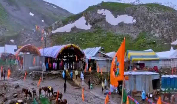 Fresh batch of 3281 Amarnath pilgrims leaves Jammu