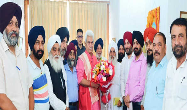 Delegation of J&K Sikh Coordination Committee calls on Lt Governor