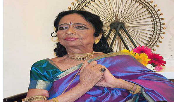 Telangana CM condoles death of Yamini Krishnamurthy