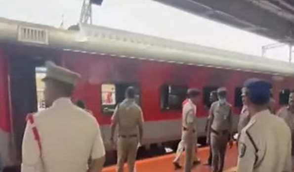 Fire in train at Visakhapatnam station, none hurt