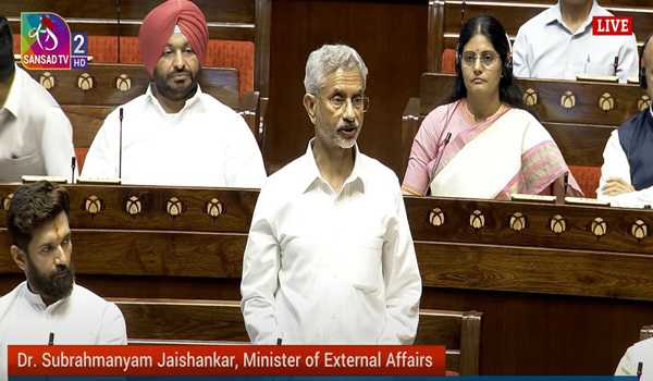 Estimated 19k Indians in Bangladesh, including 9k students most of whom have returned: EAM