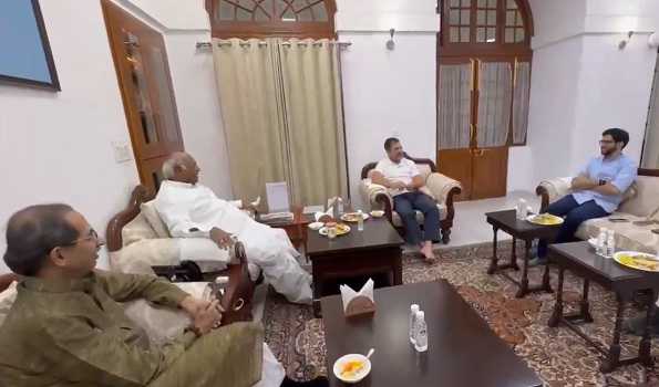 Uddhav Thackeray meets Kharge, Rahul