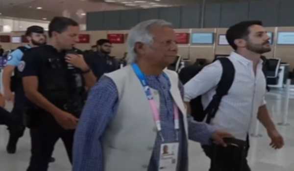 Nobel laureate Yunus arrives in Bangladesh
