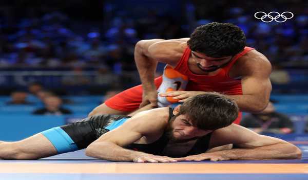 Aman Sehrawat secures SF spot in wrestling at Paris Olympics