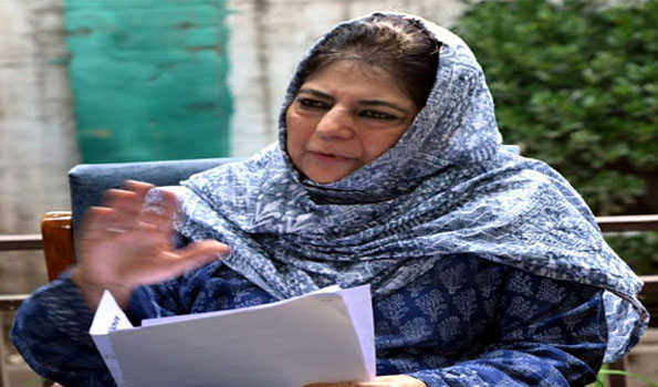 Mehbooba Mufti writes to Home Minister over plight of cross-LoC traders