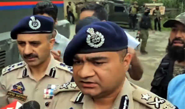 J&K: SFs suspect 3 to 4 militants trapped in Anantnag forests