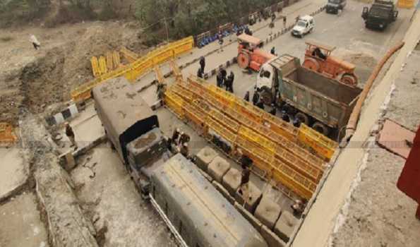 SC tells Haryana, Punjab officials to partially open Shambhu border