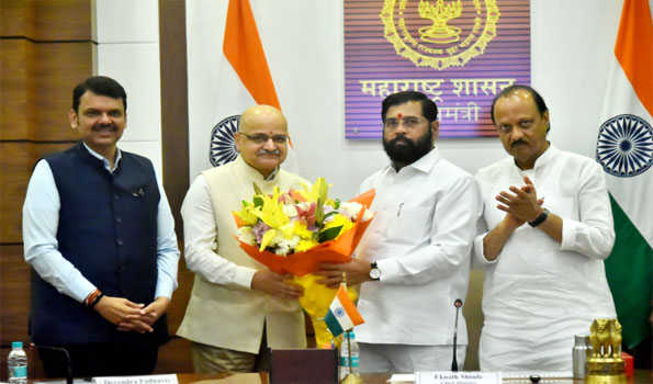 Niti Aayog give Shinde report on financial growth of Mumbai region