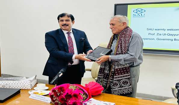 Prof Zia-ul-Qayyum visits South Asian University