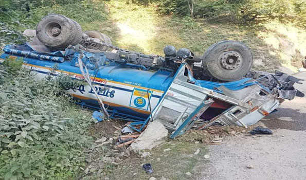 J&K: 2 killed, one injured as oil tanker plunges into deep gorge in Kupwara