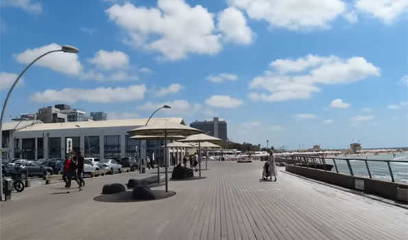 Israel opens 240 bomb shelters, closes beaches