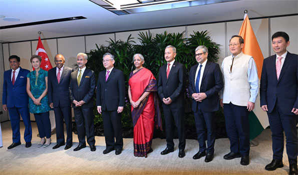 Ministers Jaishankar, Sitharaman, Goyal, Vaishnaw hold productive roundtable with Singapore
