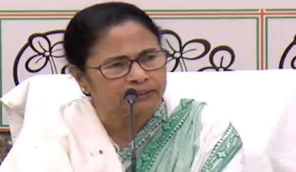 Mamata accuses PM, BJP of bid to destabilise her govt