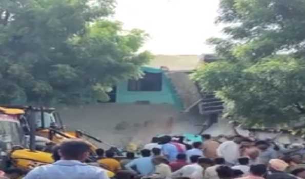 UP: Three women die as house collapses in Mainpuri