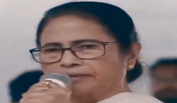 Mamata denies threatening students on protest