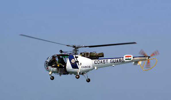 3 Coast Guard personnel missing after helicopter snag