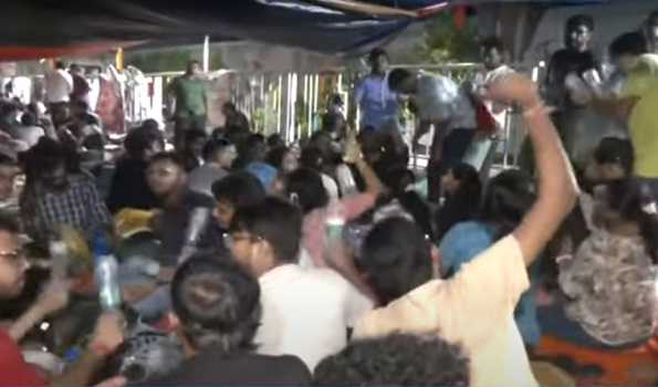 Doctors continue protest outside health office in Kolkata