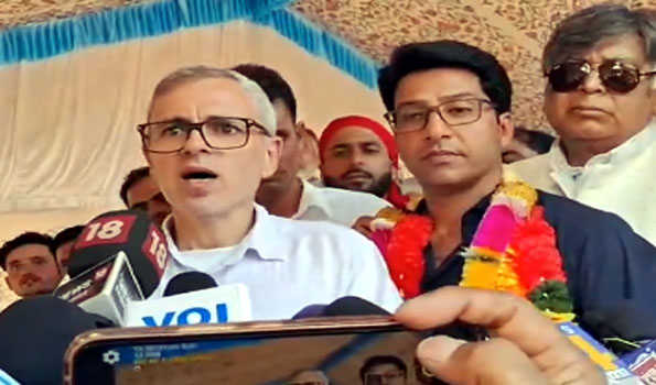 Omar Abdullah accepts challenge of Engineer Rashid to accompany him to Tihar Jail