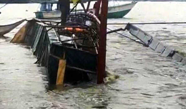41 killed, 12 rescued after boat capsizes in NW Nigeria: official