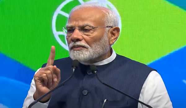 India committed to fight climate change: PM Modi