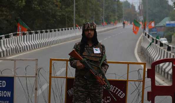 PM arrives in Srinagar to address poll rally