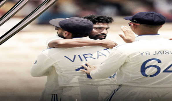 Bangladesh reeling at 112 for 8 at tea