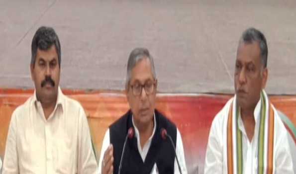 Narendra Modi government fails on all fronts: Congress