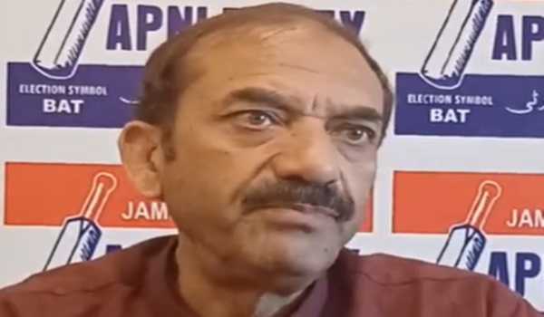 Apni Party issues show cause notice against party leader Muntazir Mohiuddin