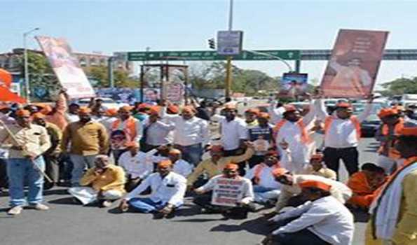 Maha: Sakal Maratha activists hold 