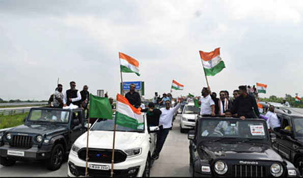 Hate speeches: AIMIM takes out car rally to Mumbai
